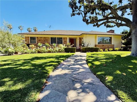 Photo of 400 W Alberta St, Anaheim, CA 92805 (MLS # SW26081825)