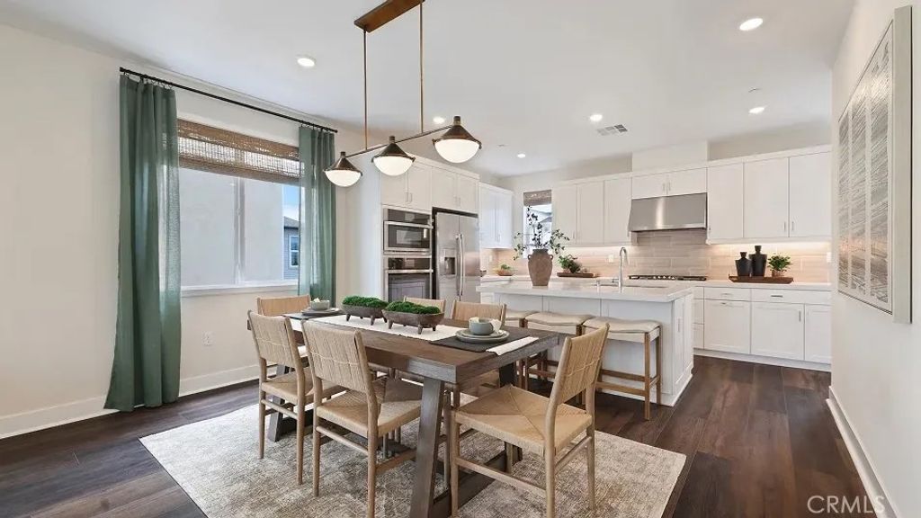 Photo of 27461 N Limber Pine Place, Valencia, CA 91381 (MLS # OC26009714)