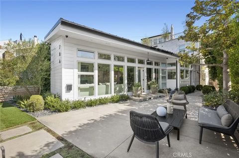 Property photo of 706 Poinsettia, Corona Del Mar, CA 92625