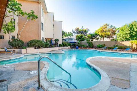 Tiny photo for 4444 W Point Loma Blvd #23, San Diego, CA 92107 (MLS # ND25238132)