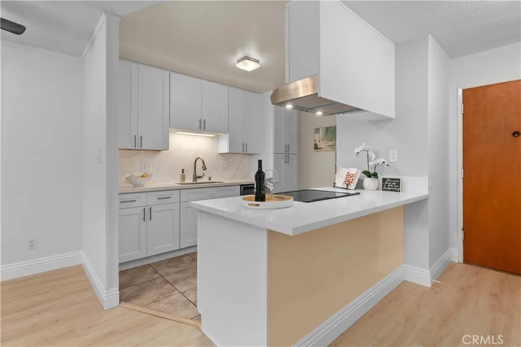 4444 W Point Loma 23