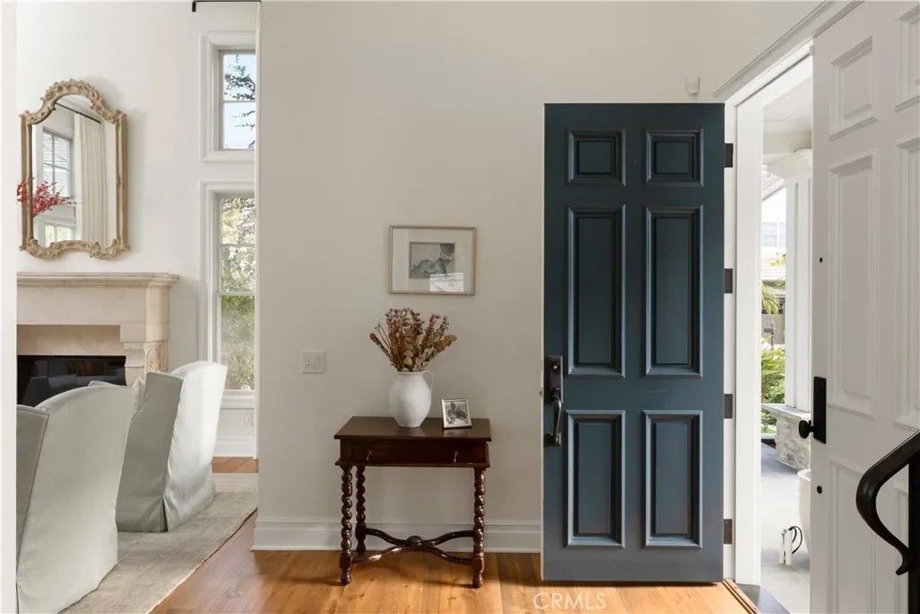 Photo of 7 Vintage, Newport Beach, CA 92660 (MLS # NP25252006)