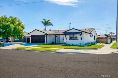 Photo of 9050 Cardinal Ave, Fountain Valley, CA 92708 (MLS # OC26033804)