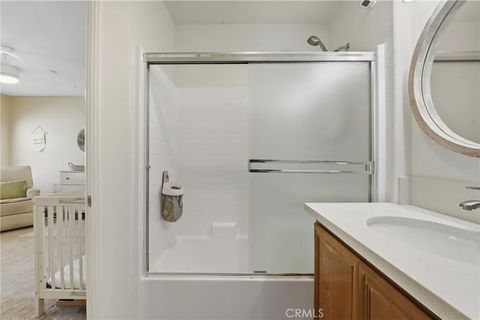Tiny photo for 25162 Crest Haven #3, Murrieta, CA 92562 (MLS # SW25233143)