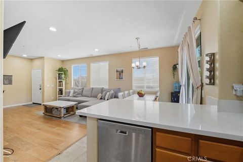 Tiny photo for 25162 Crest Haven #3, Murrieta, CA 92562 (MLS # SW25233143)