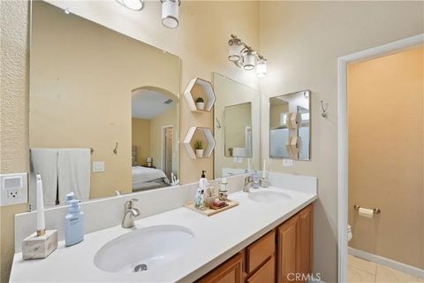 Tiny photo for 25162 Crest Haven #3, Murrieta, CA 92562 (MLS # SW25233143)