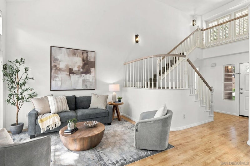 12053 Tivoli Park Row 7