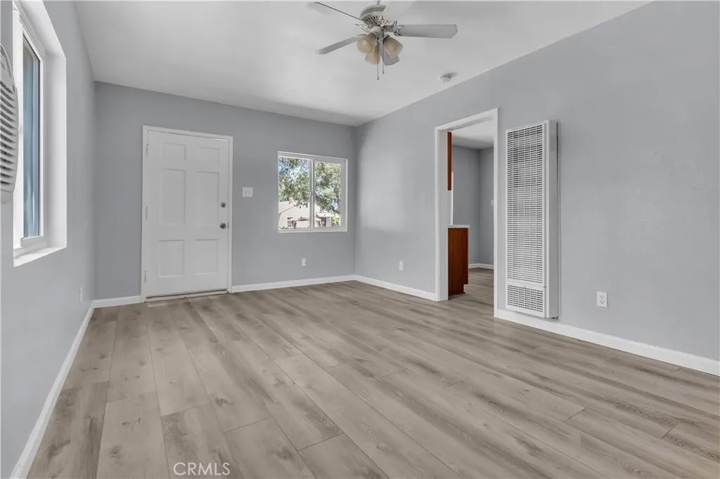 4156 Dwight