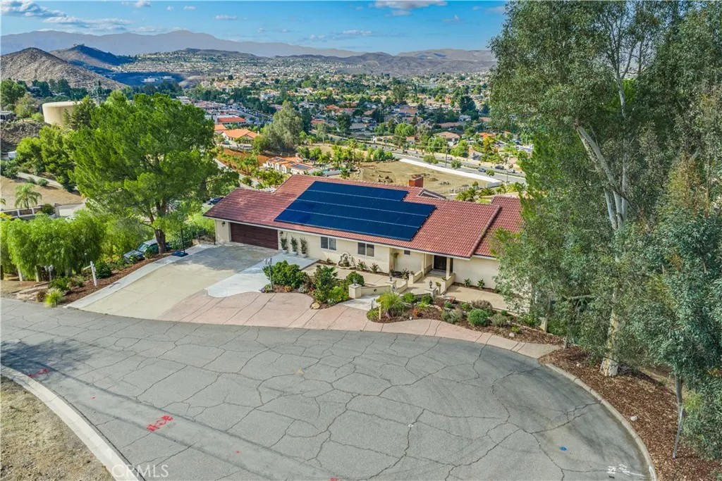 30990 Blackhorse Drive
