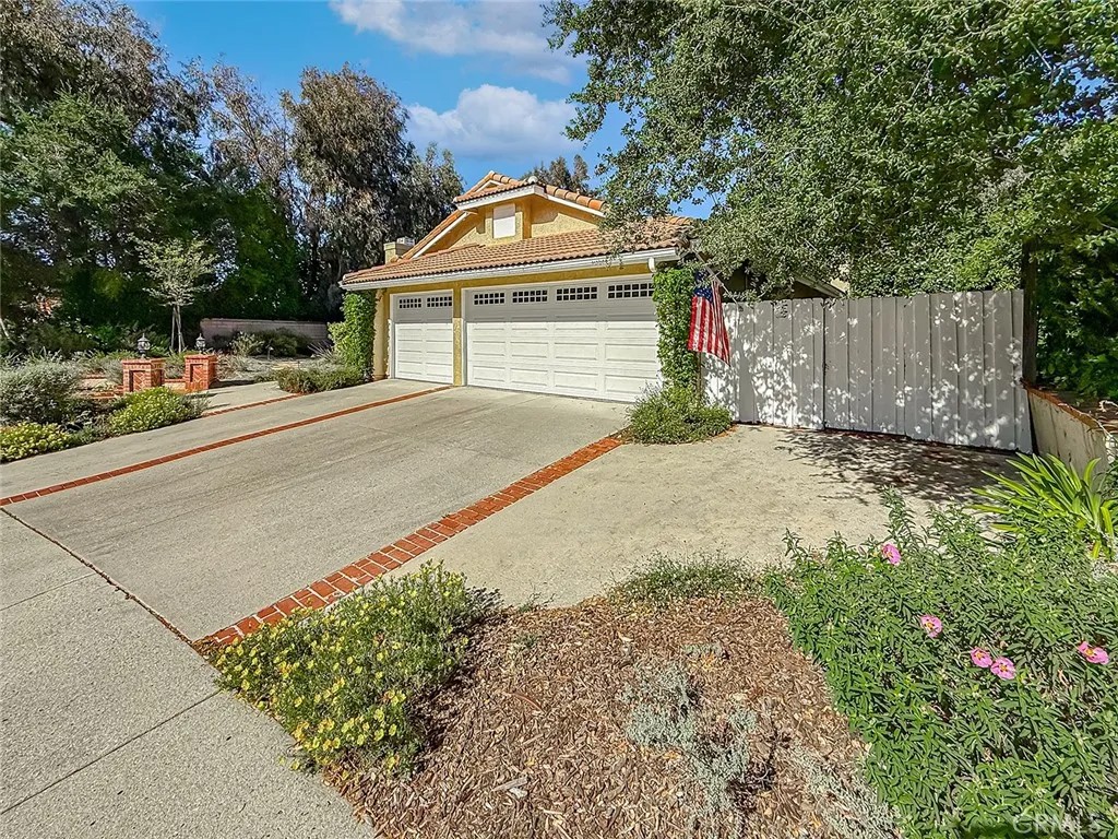 3427 Woodburn Avenue