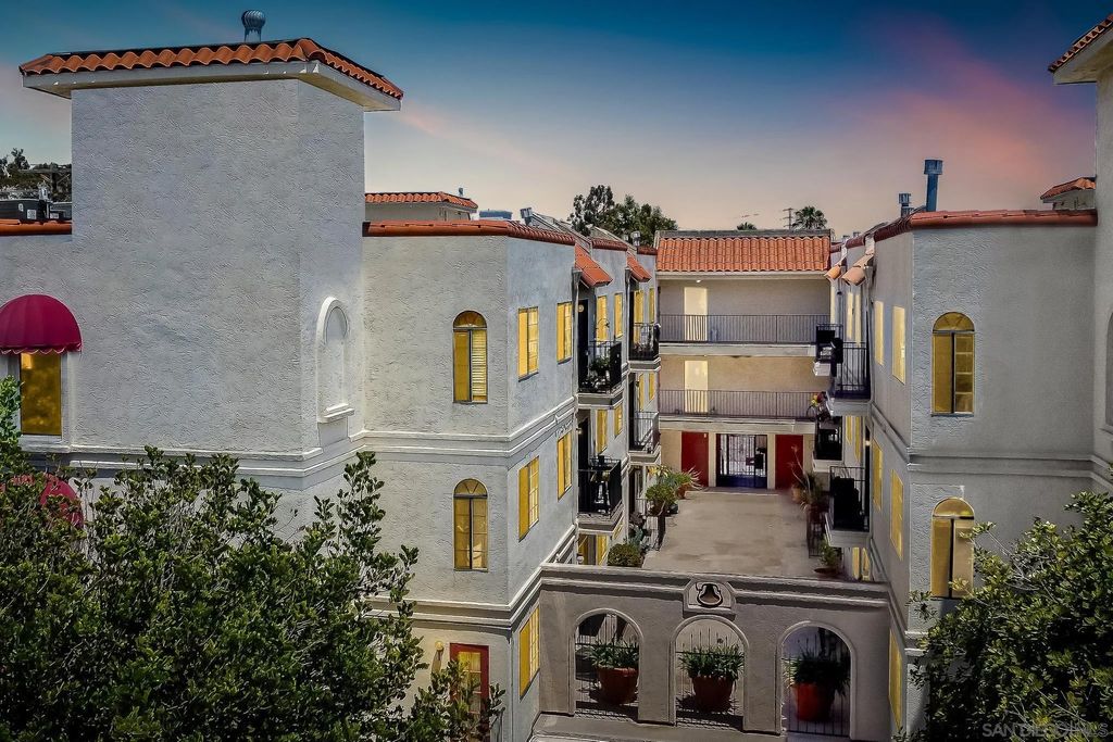 Photo of 4205 Ohio St #204, San Diego, CA 92104 (MLS # 250045810)