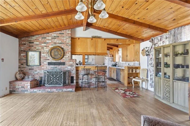 3480 Dickson Drive