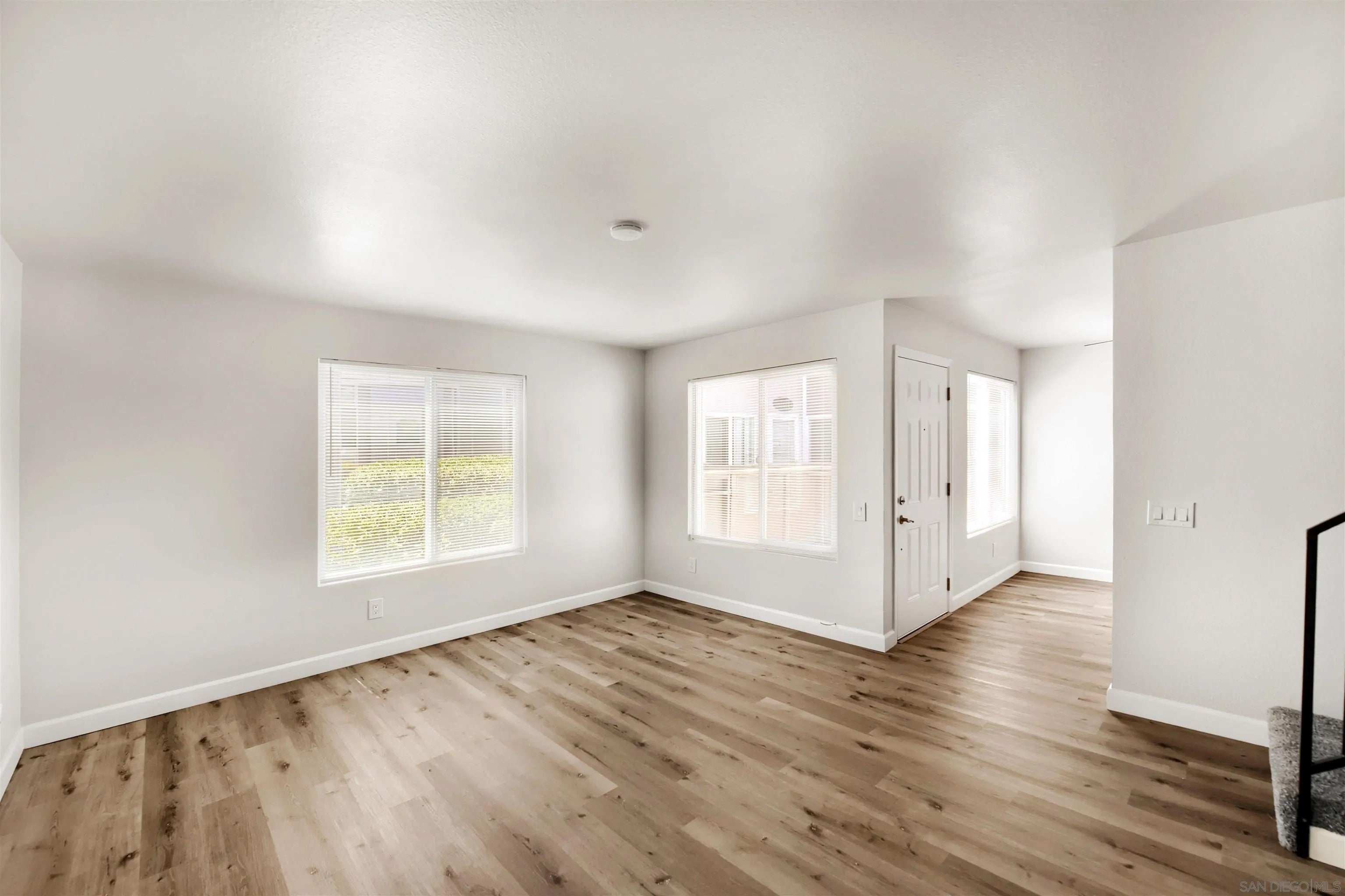 6333 College Grove Way 5111