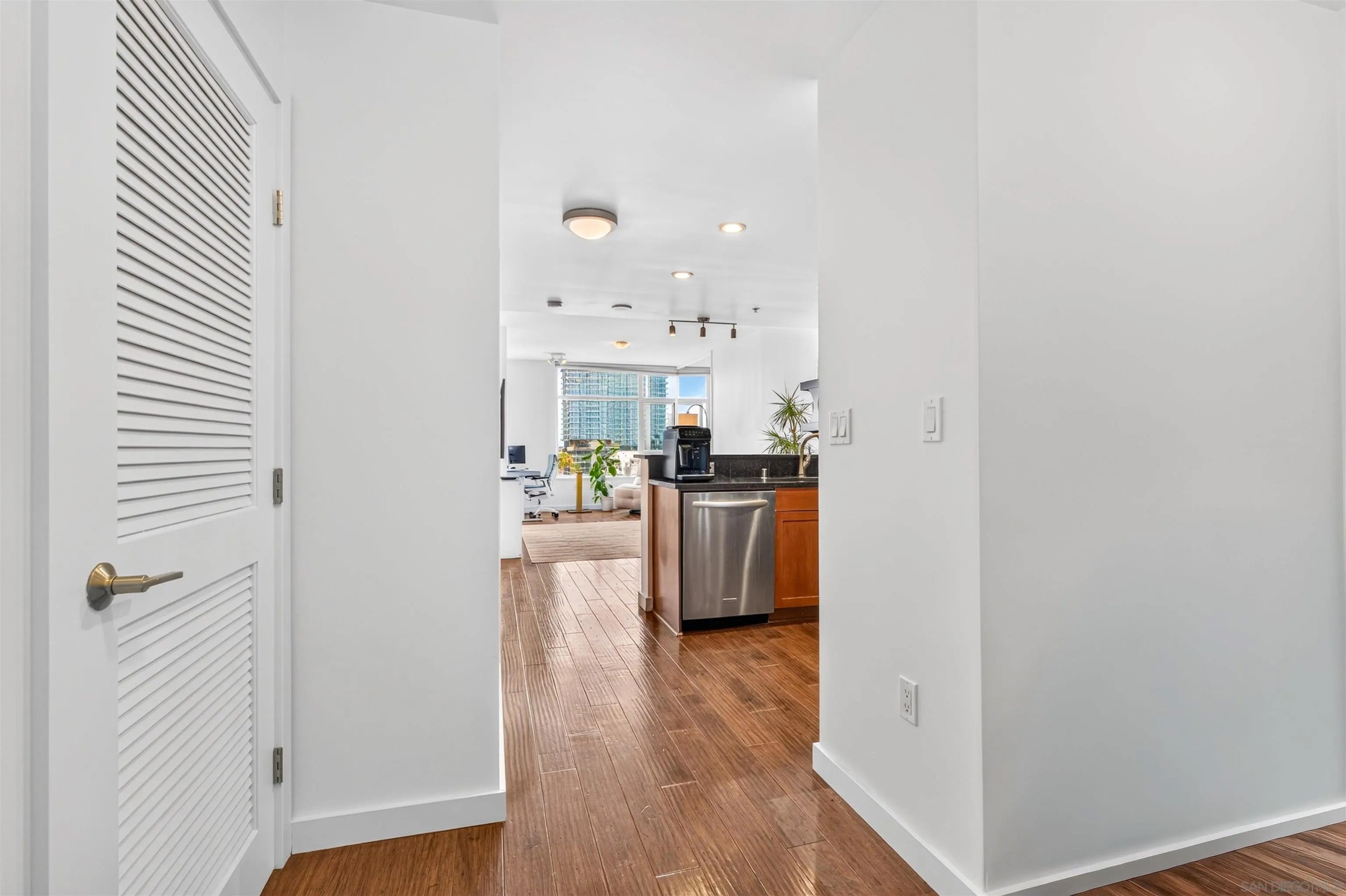 475 Redwood Street 801