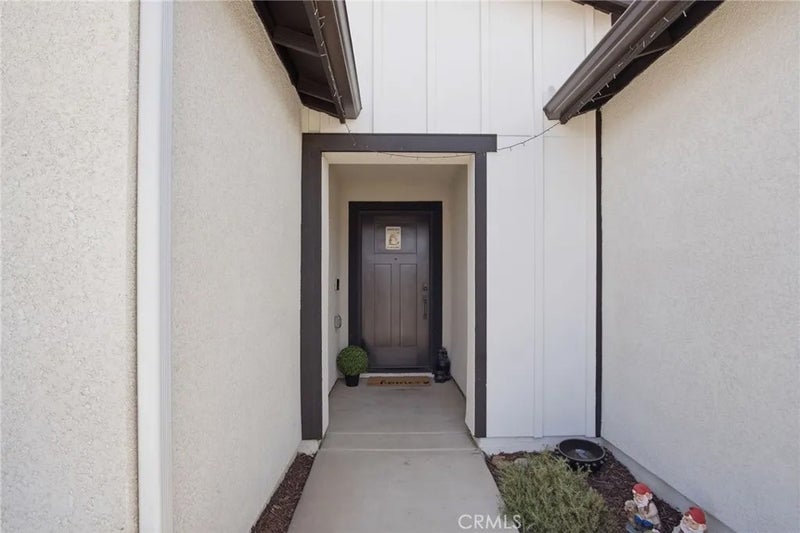 670 Elizabeth Court