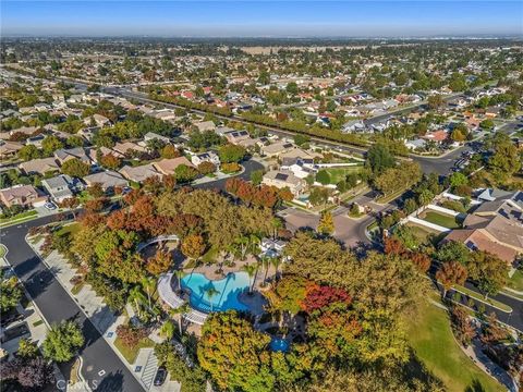 Tiny photo for 308 White Alder Dr, Bakersfield, CA 93314 (MLS # SR25248110)