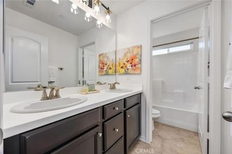 Tiny photo for 308 White Alder Dr, Bakersfield, CA 93314 (MLS # SR25248110)