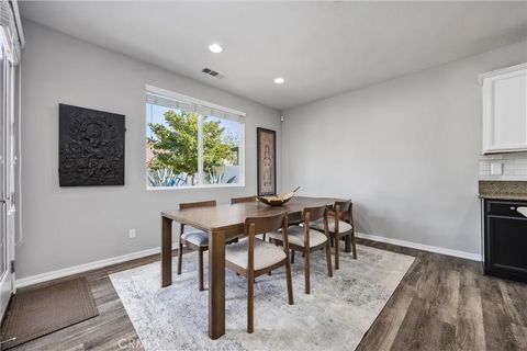 Tiny photo for 308 White Alder Dr, Bakersfield, CA 93314 (MLS # SR25248110)