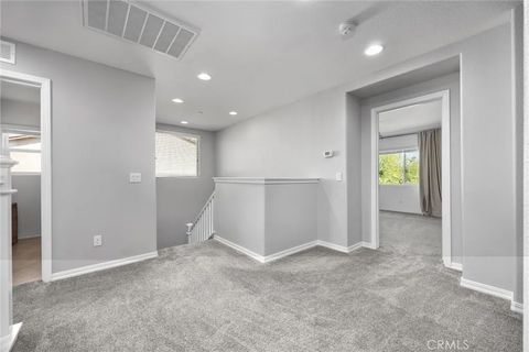 Tiny photo for 308 White Alder Dr, Bakersfield, CA 93314 (MLS # SR25248110)