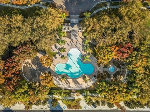 Tiny photo for 308 White Alder Dr, Bakersfield, CA 93314 (MLS # SR25248110)