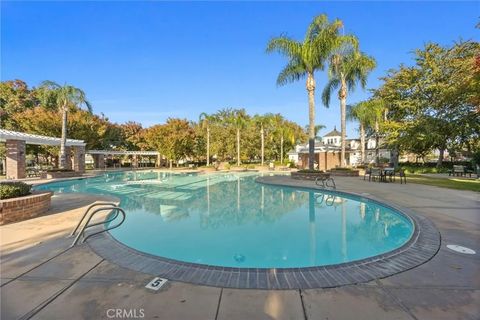 Tiny photo for 308 White Alder Dr, Bakersfield, CA 93314 (MLS # SR25248110)