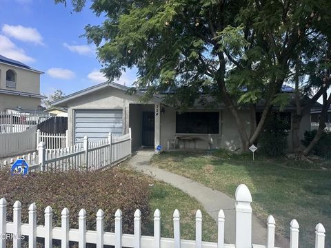 Tiny photo for 724 Philippine Street, Taft, CA 93268 (MLS # V1-33073)