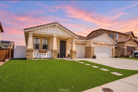 Photo of 10645 Palomino Avenue, Hesperia, CA 92345 (MLS # CV26204227)