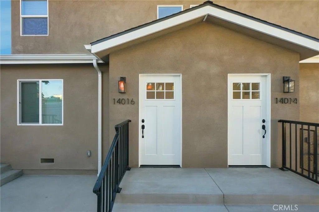 Photo of 14016 Hubbard Street, Sylmar, CA 91342 (MLS # SR26016683)