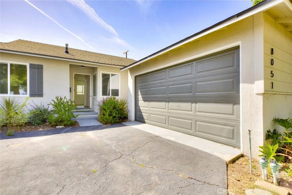 Photo of 8051 Etiwanda Ave, Reseda, CA 91335 (MLS # GD26084739)
