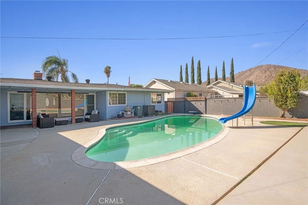 11461 Flower Street