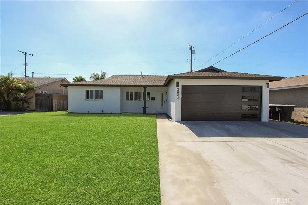 Photo of 2544 W Greenacre Avenue, Anaheim, CA 92801 (MLS # PW25246302)