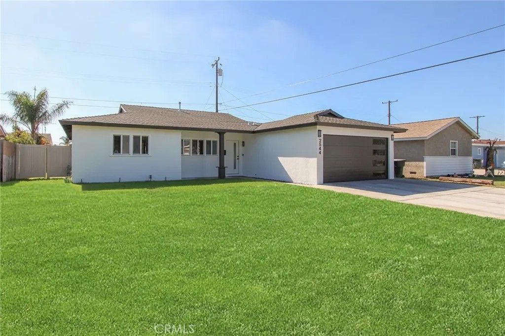 Photo of 2544 W Greenacre Avenue, Anaheim, CA 92801 (MLS # PW25246302)