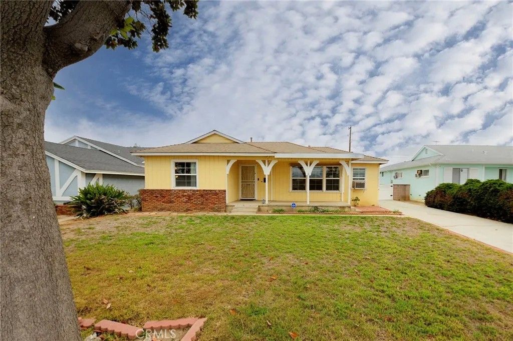 Photo of 10936 Theis Avenue, Whittier, CA 90604 (MLS # TR26012093)