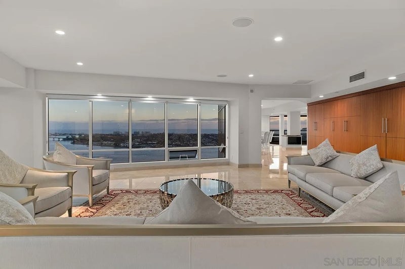 100 Harbor Drive 3504