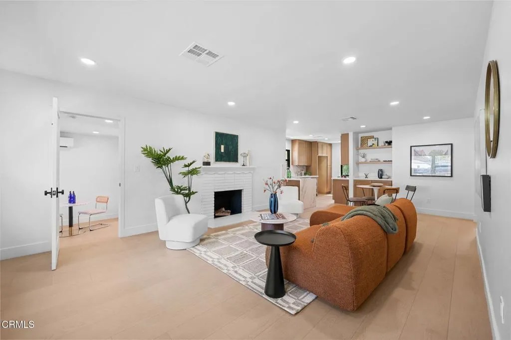 402 Lotone Street