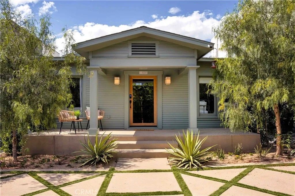 Photo of 1351 Seward Street, Los Angeles, CA 90028 (MLS # WS26007942)