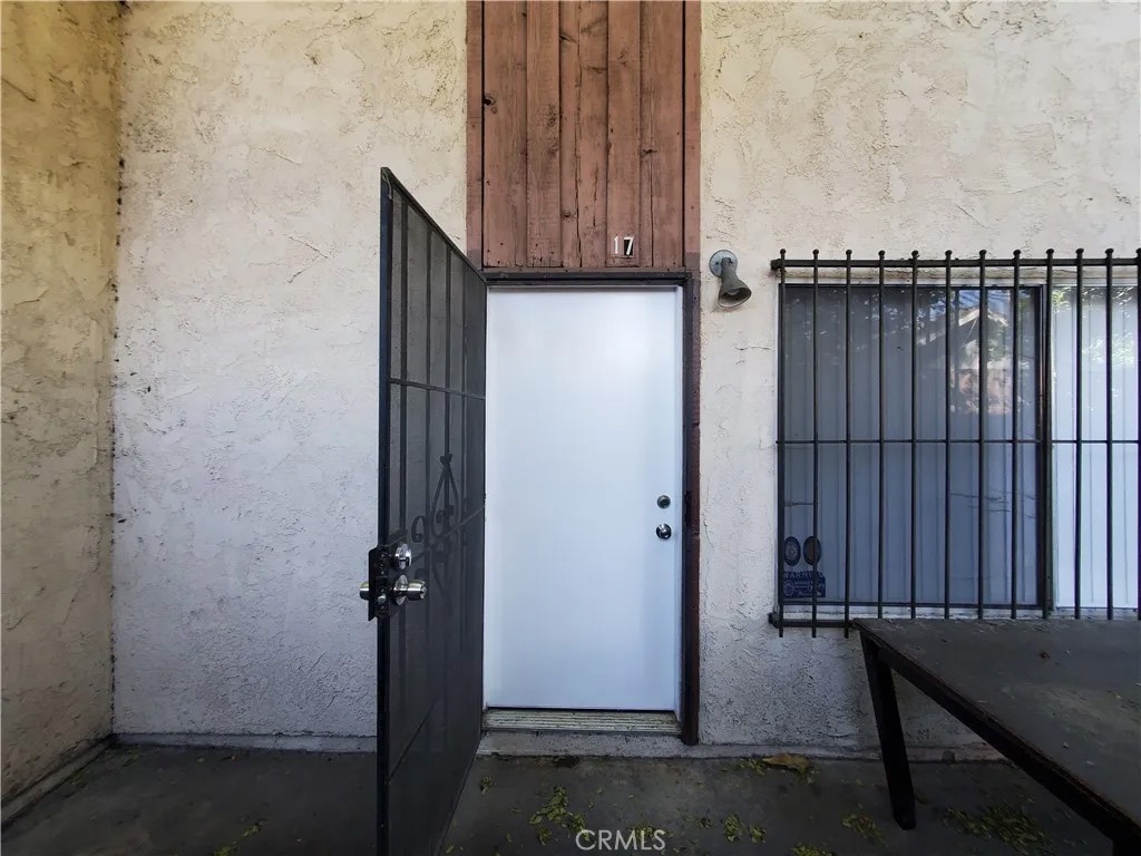 2020 W 23 Street 17