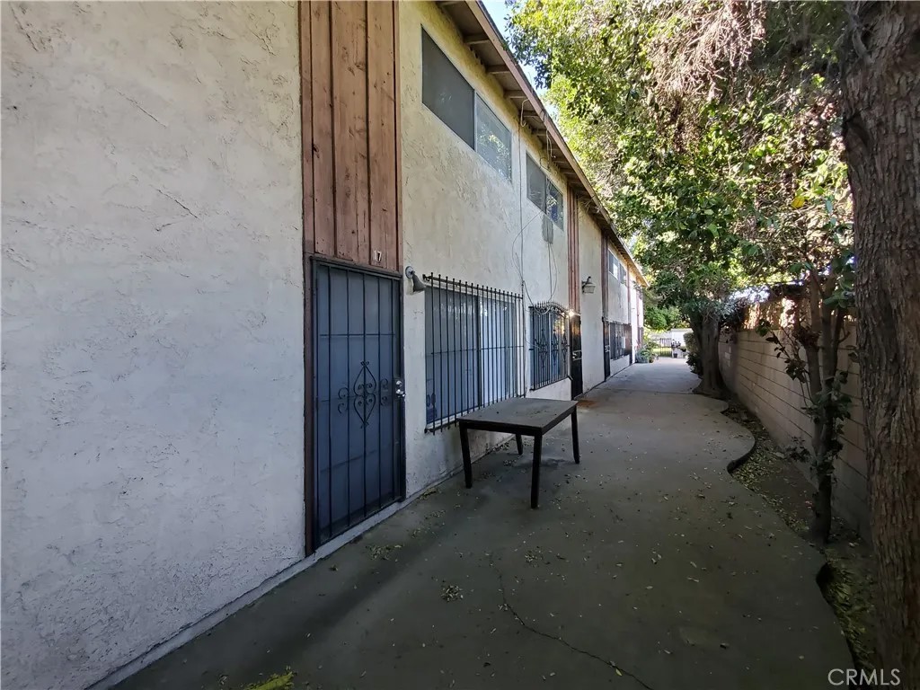 2020 W 23 Street 17