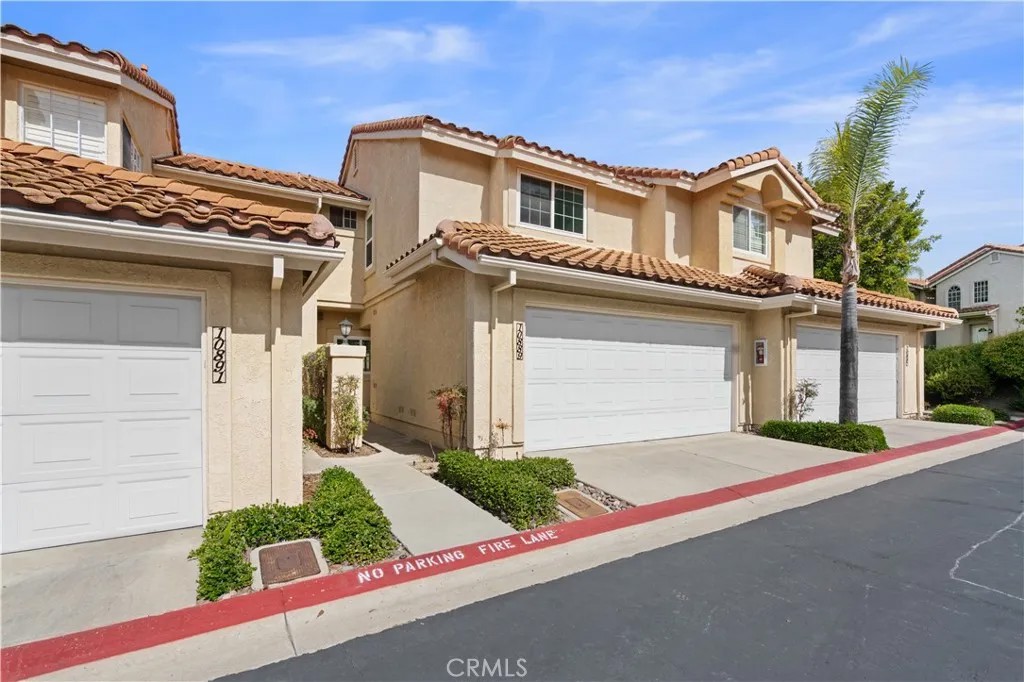 10889 Creekbridge Pl