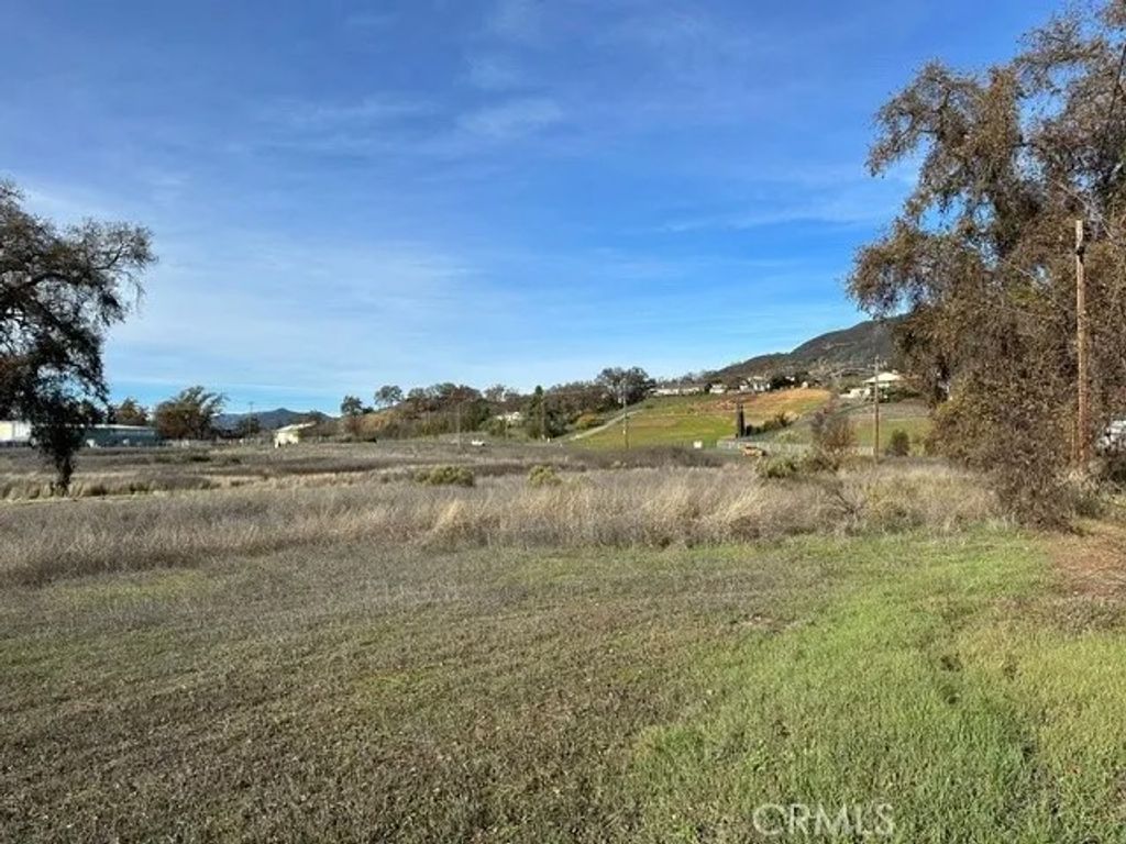 Photo of 6965 Hammond Ave, Upper Lake, CA 95485 (MLS # LC26065502)