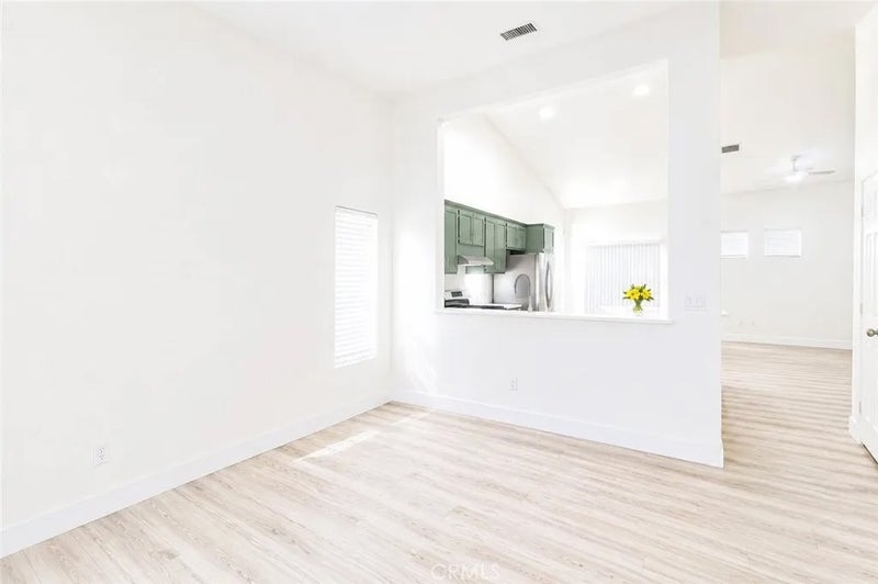 808 Hinckley