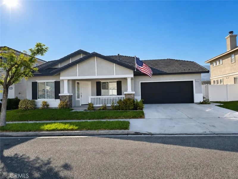 808 Hinckley