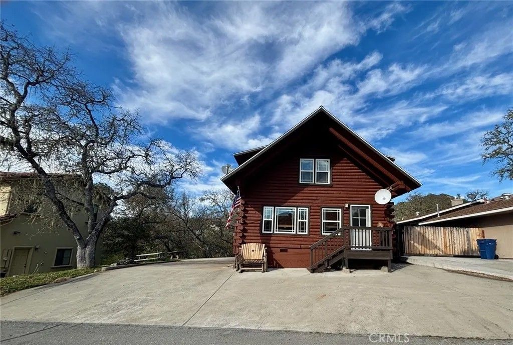 Photo of 8041 Ready Road, Bradley, CA 93426 (MLS # NS26013061)