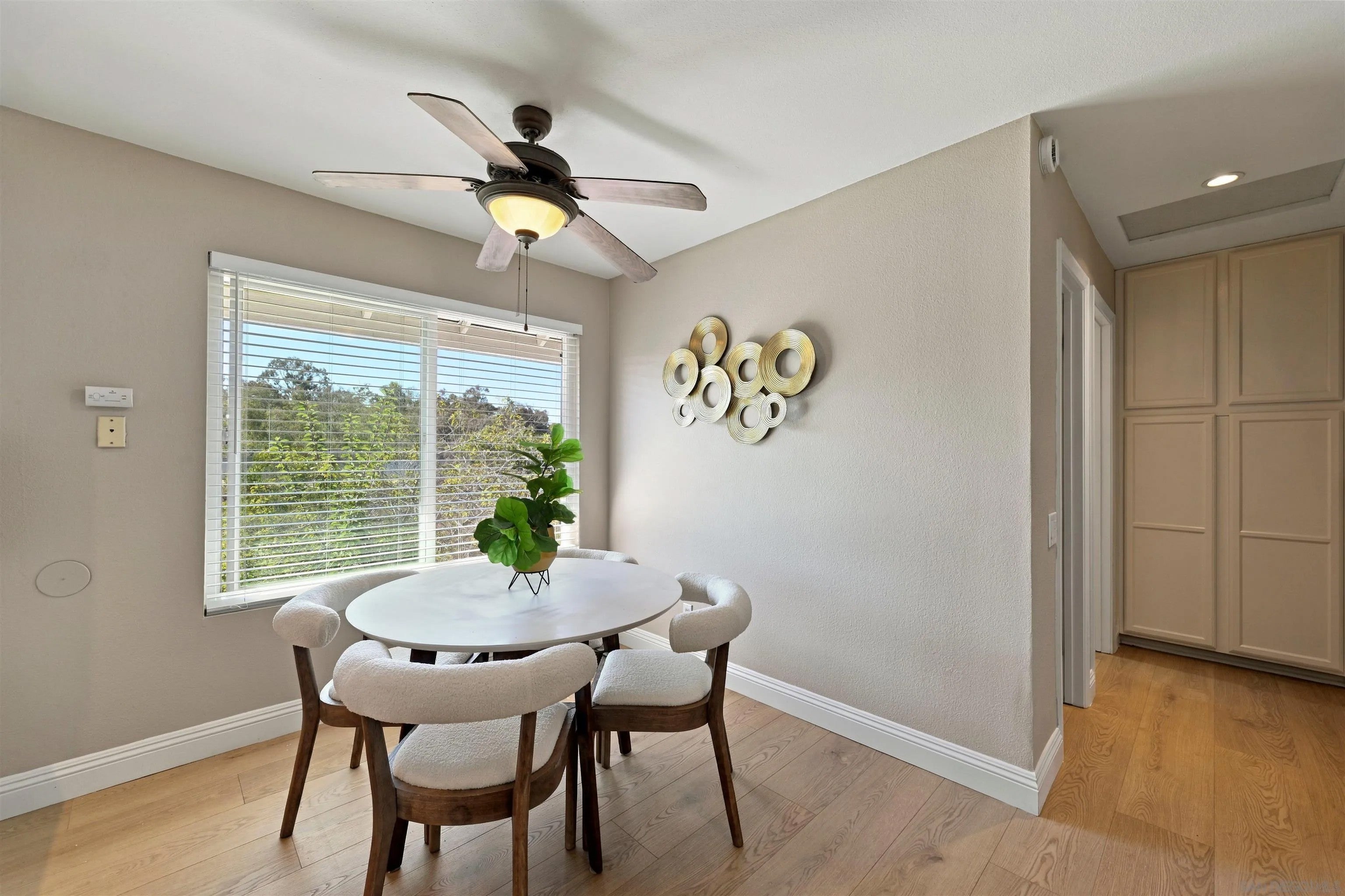 6333 College Grove 2206