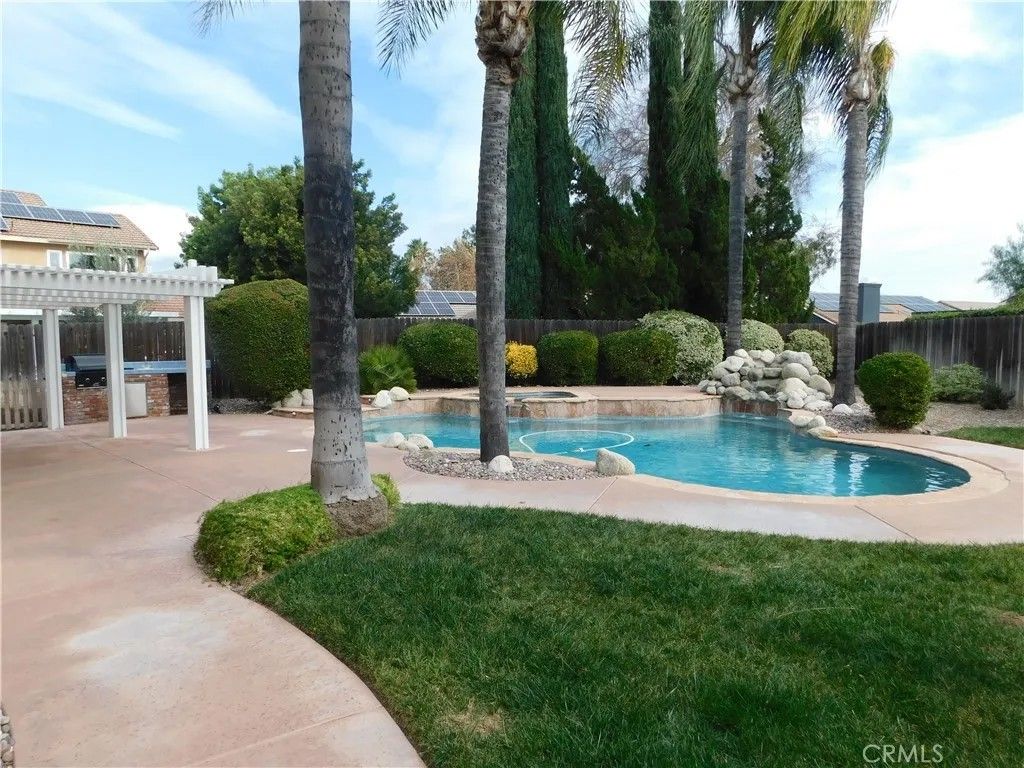 Photo of 24362 Lenox Lane, Murrieta, CA 92562 (MLS # IV26011170)