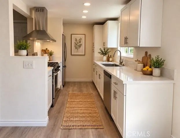 1573 S Reservoir
