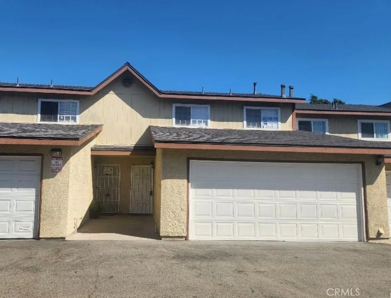 1573 S Reservoir