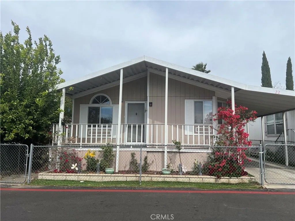 Photo of 8191 Calabash Ave #22, Fontana, CA 92335 (MLS # IV26049225)