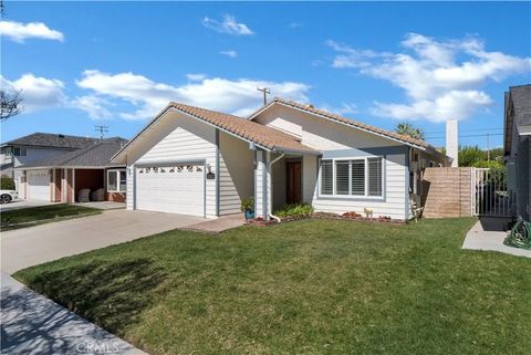 Photo of 4505 Lubbock Dr, Simi Valley, CA 93063 (MLS # SR26060606)