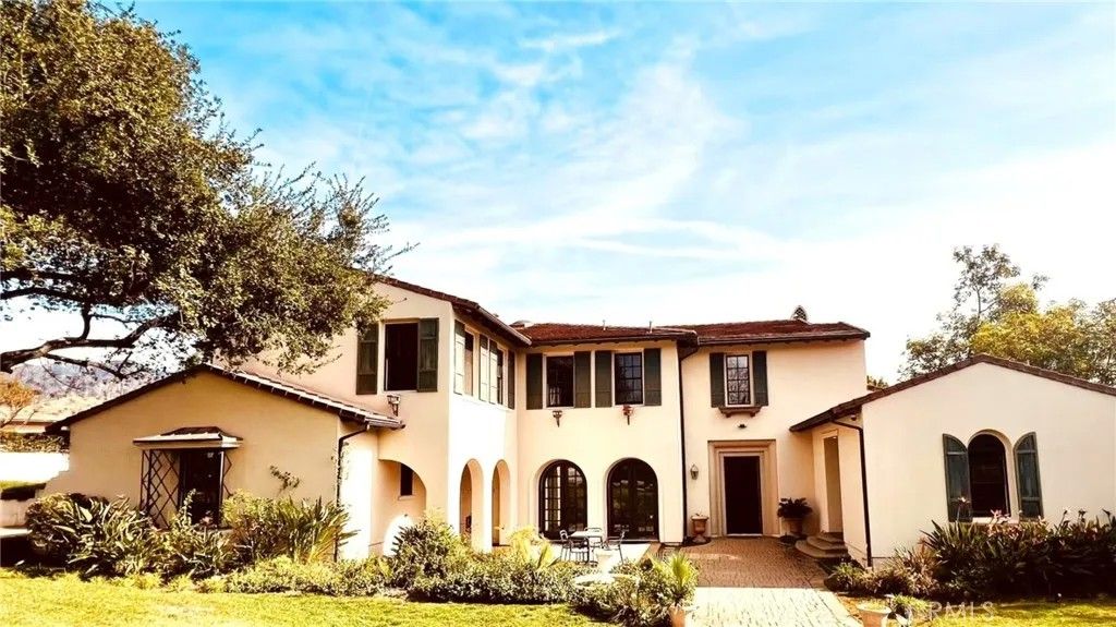 Photo of 719 Carriage House Drive, Arcadia, CA 91006 (MLS # AR26021494)